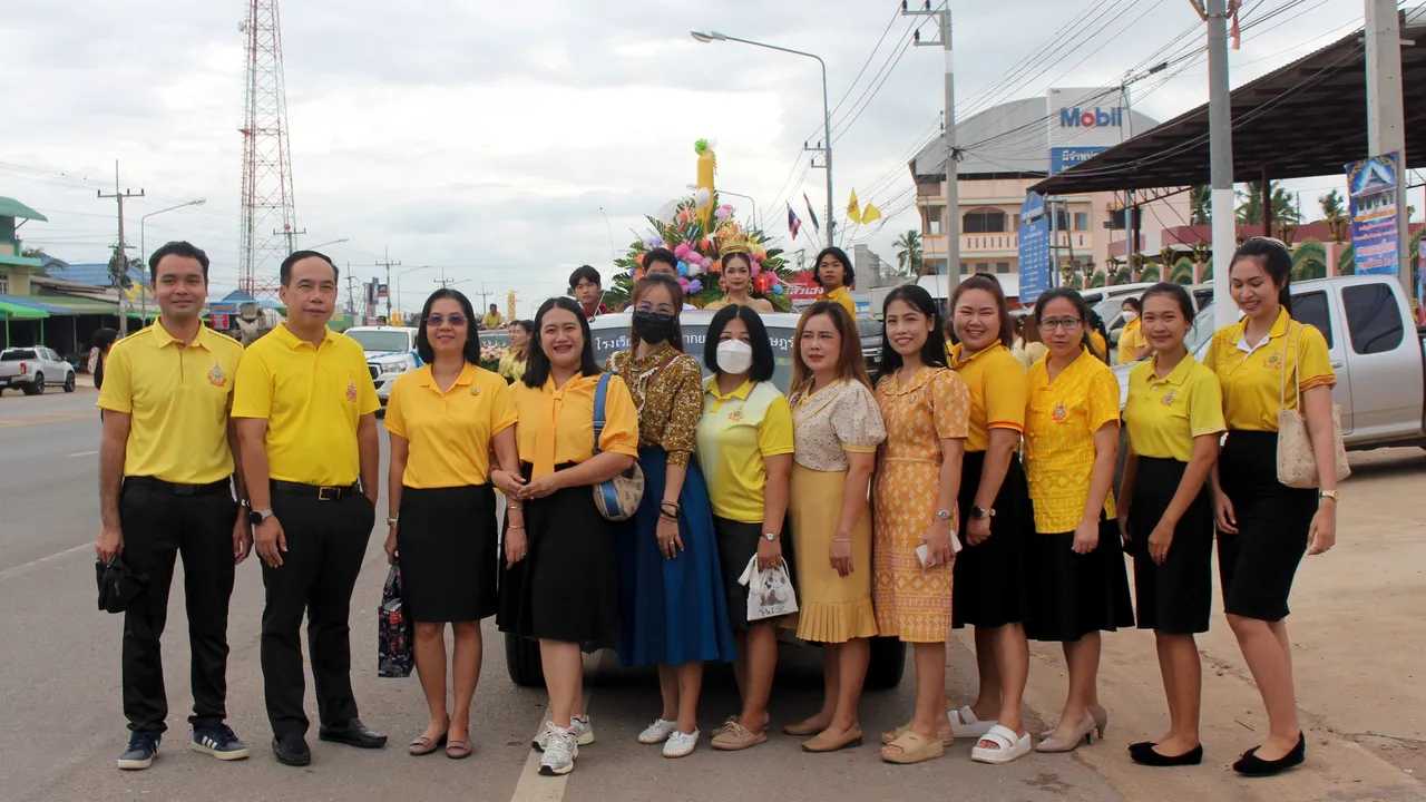 กิจกรรมสืบสานประเพณีแห่เทียนจำนำพรรษา 2567